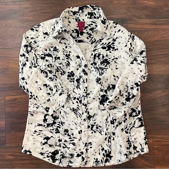 212 Collection long sleeve button down white black floral print shirt top S B13 - Picture 1 of 4